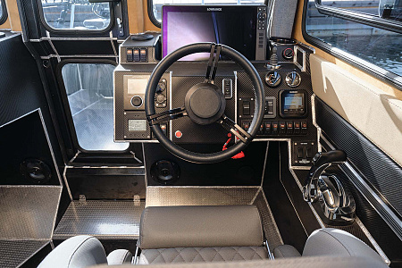 Катер Swift Chaser 780 CSR